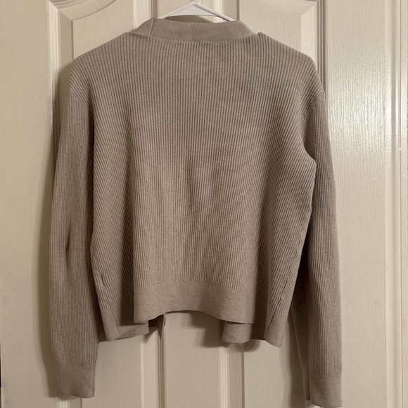 Uniqlo Taupe Ribbed Button-Front Cardigan - Picture 3 of 3